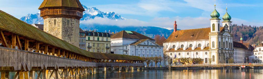 An image of the famous and picturesque bridge in Luzern, Switzerland where many family friendly restaurants are located.  