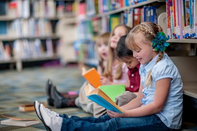 library kids reading bibliothek kinder lesen