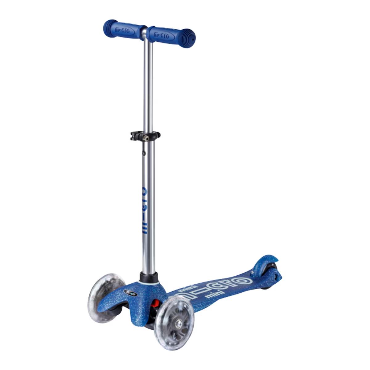 Mini Micro Deluxe Galaxy Glitter LED – 3-rad Kinderroller mit Leucht­rädern und höhenverstellbarem Lenker (2–5 Jahre), blau.